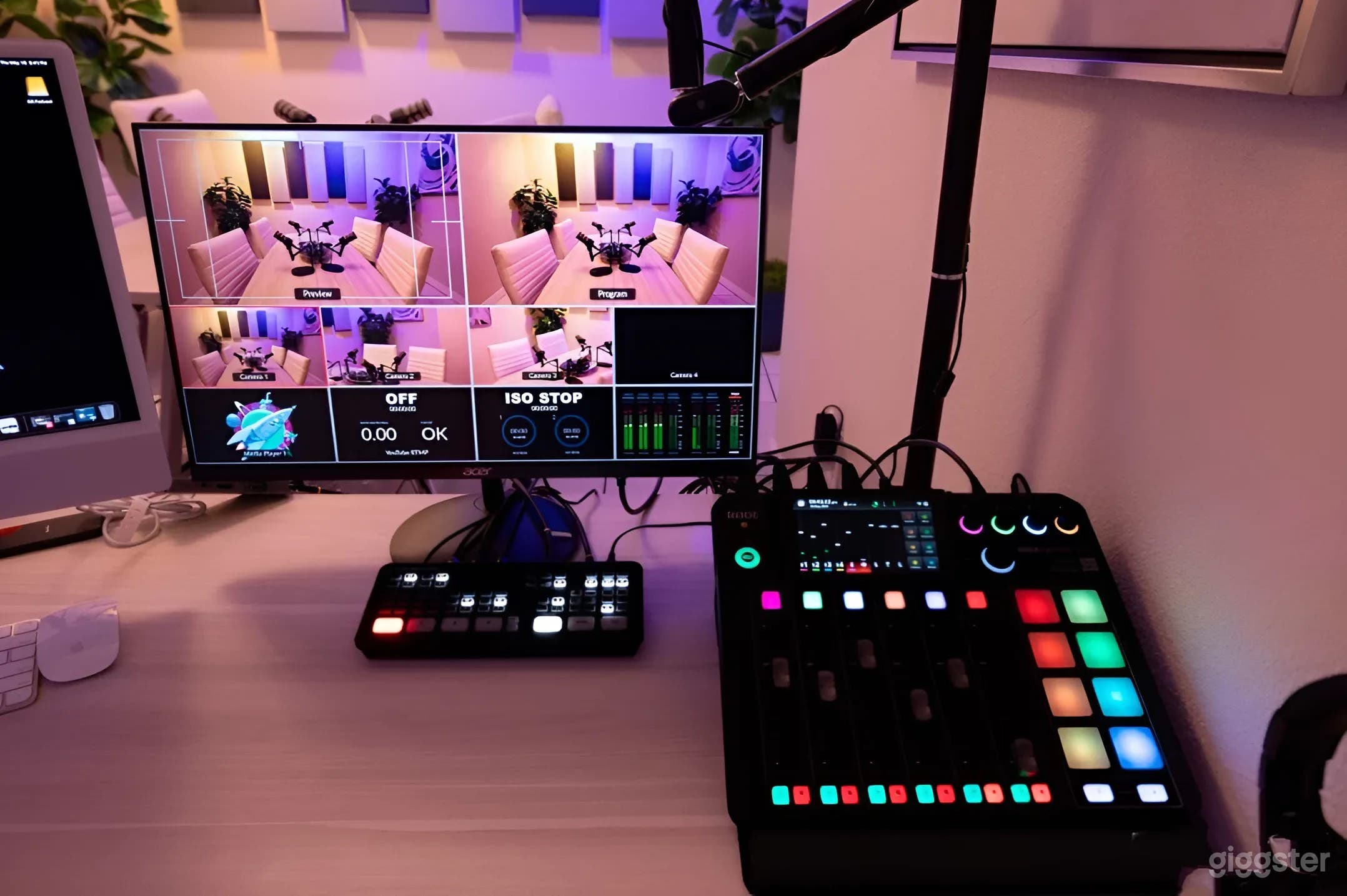 Versatile Podcast &amp; Content Creation Space in Las Vegas Photo 2