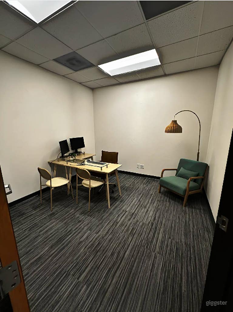  Private Office 
