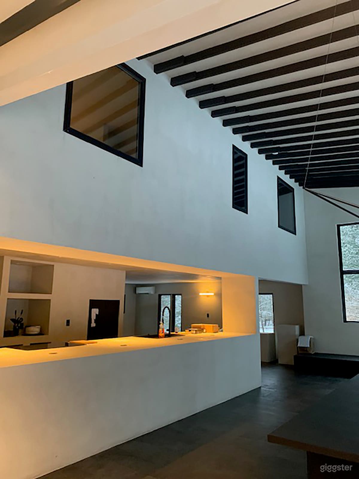 20' long kitchen counter 