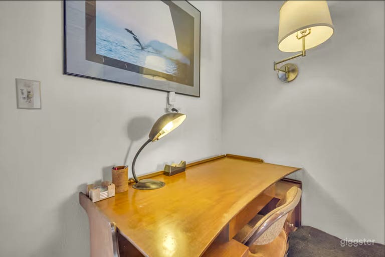  Versatile Modern Home with Natural Light 