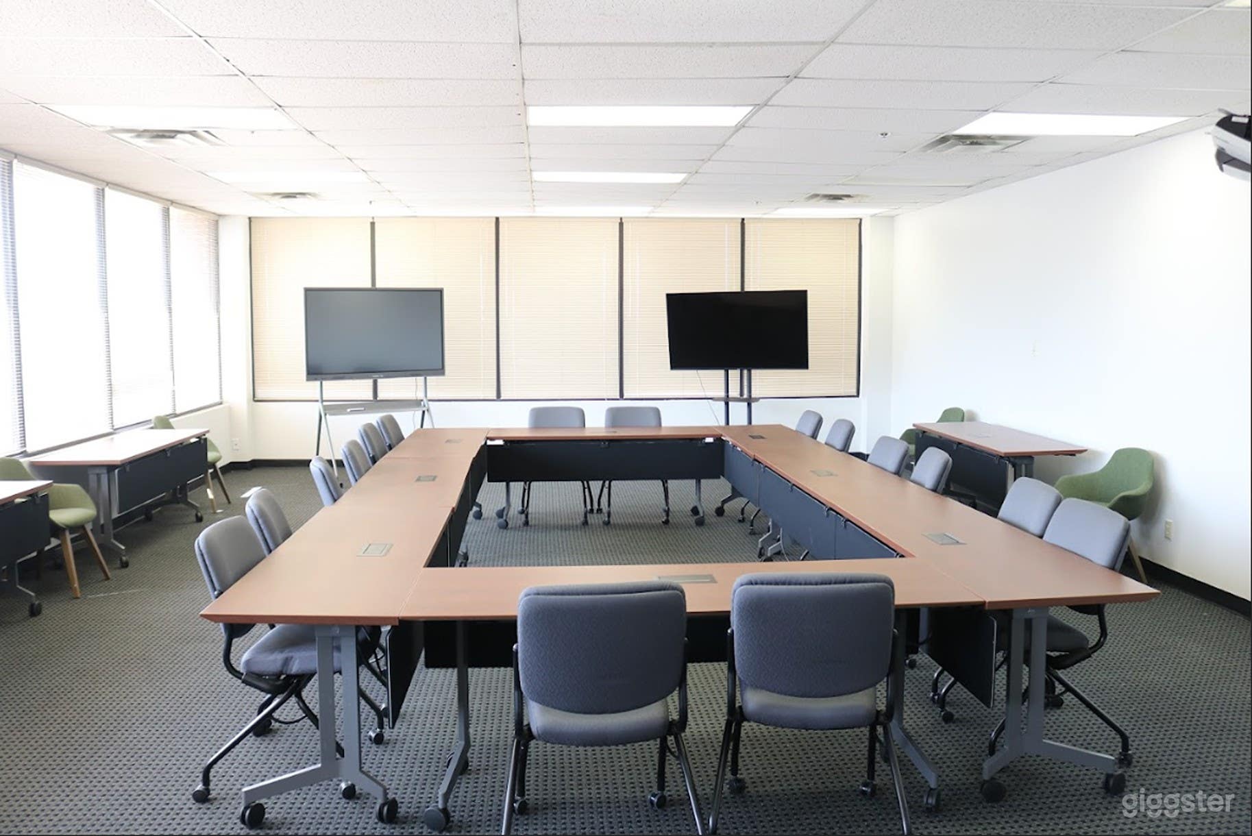 Spacious 20-Seater Conference Room with TV &amp; White Board Photo 1