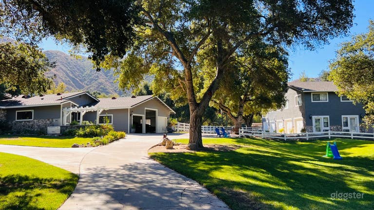  Driveway/Garages 1, 2, 3 