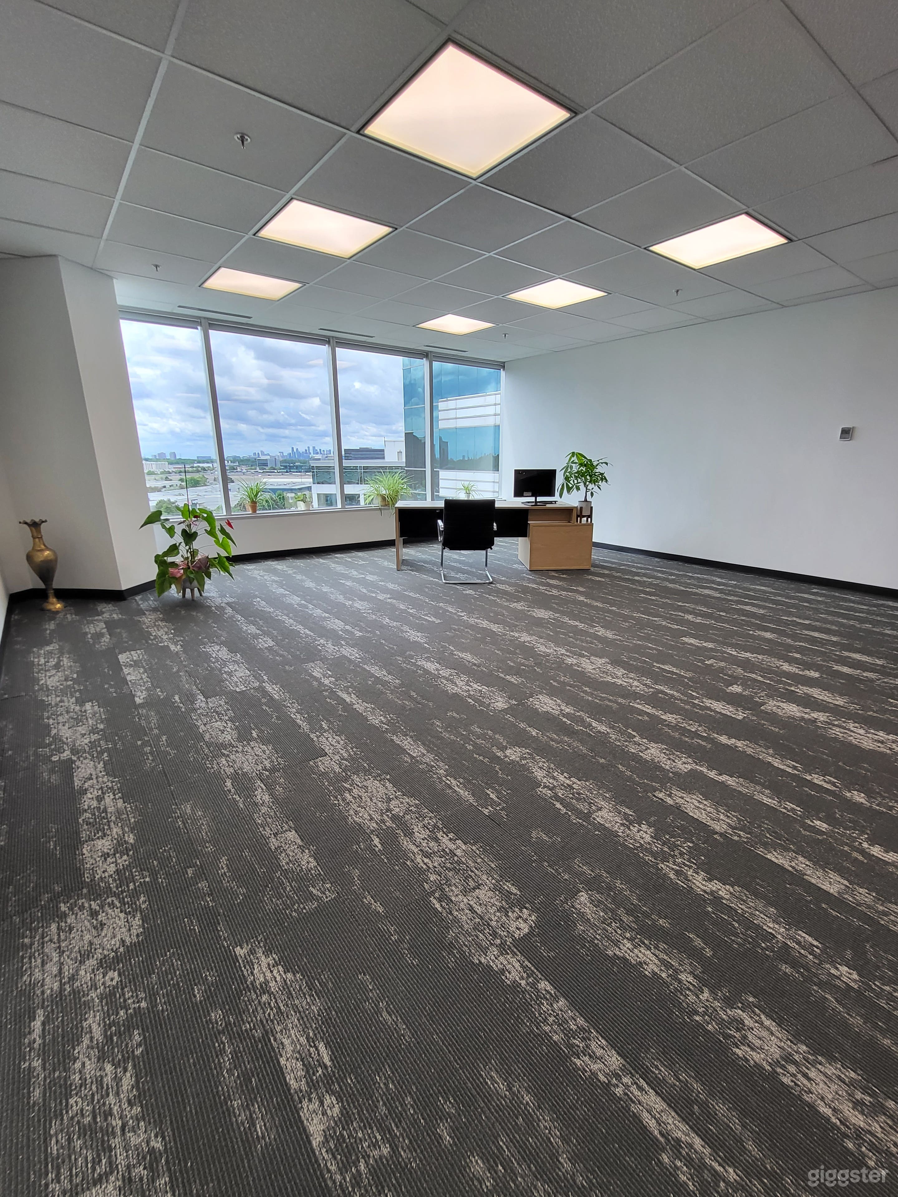 Modern office spaces Photo 3