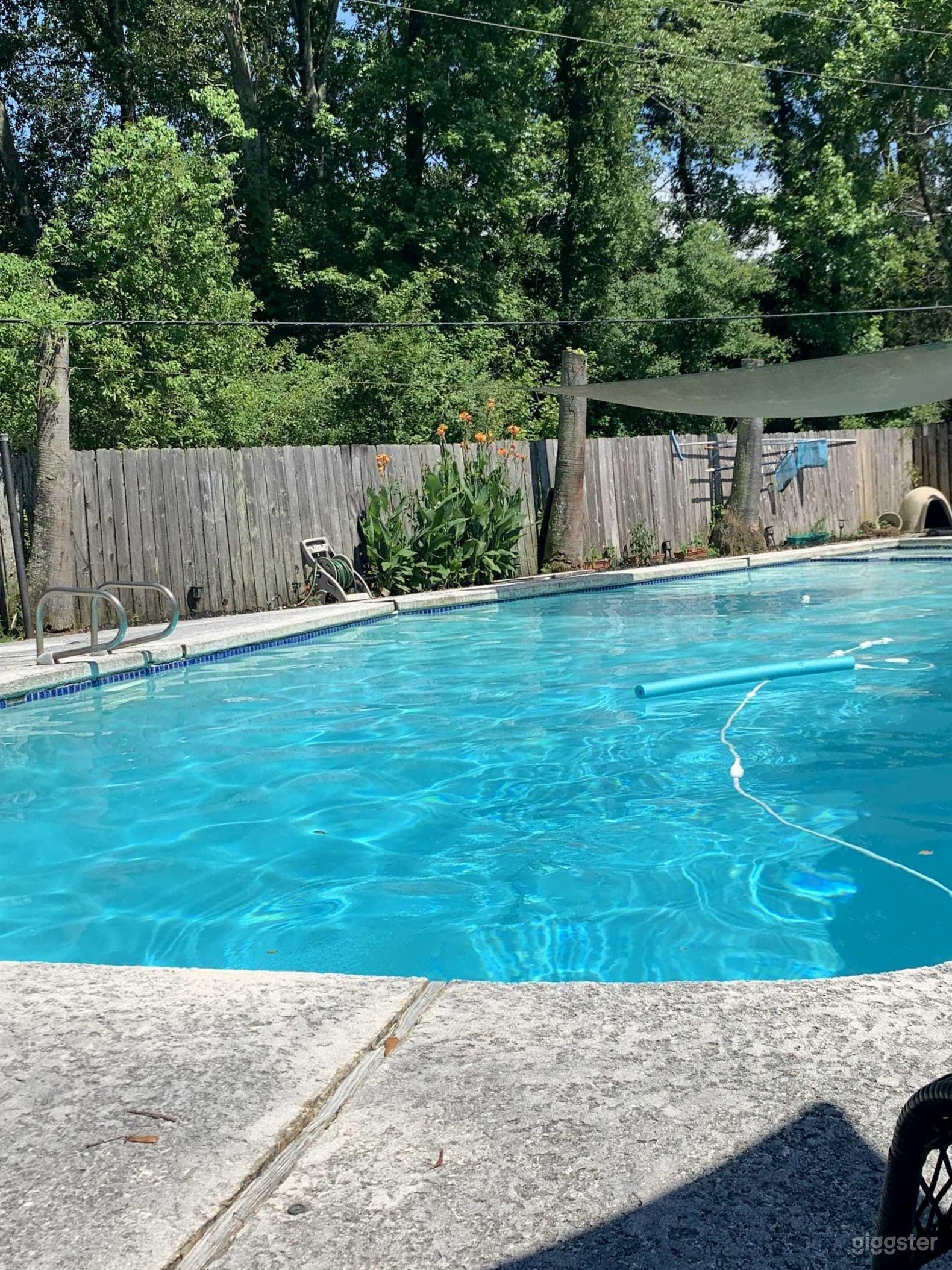 Serene Private Outdoor Pool Retreat for Relaxation Photo 3