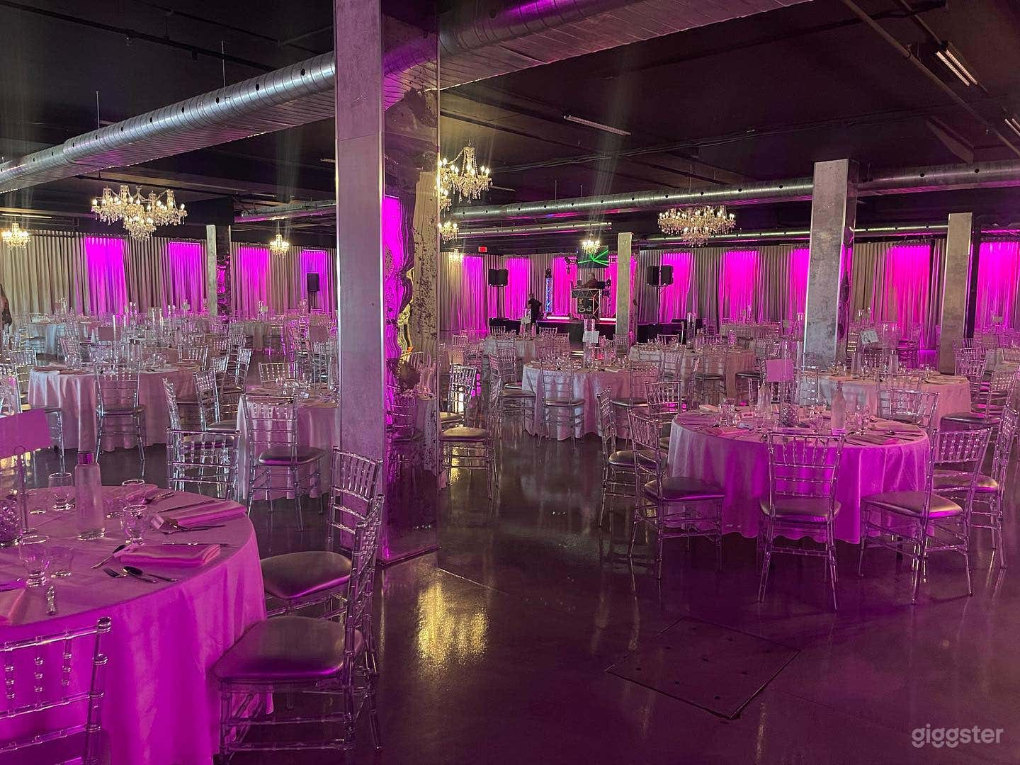 THE GARAGE (Industrial-Chic Style Venue) Photo 1