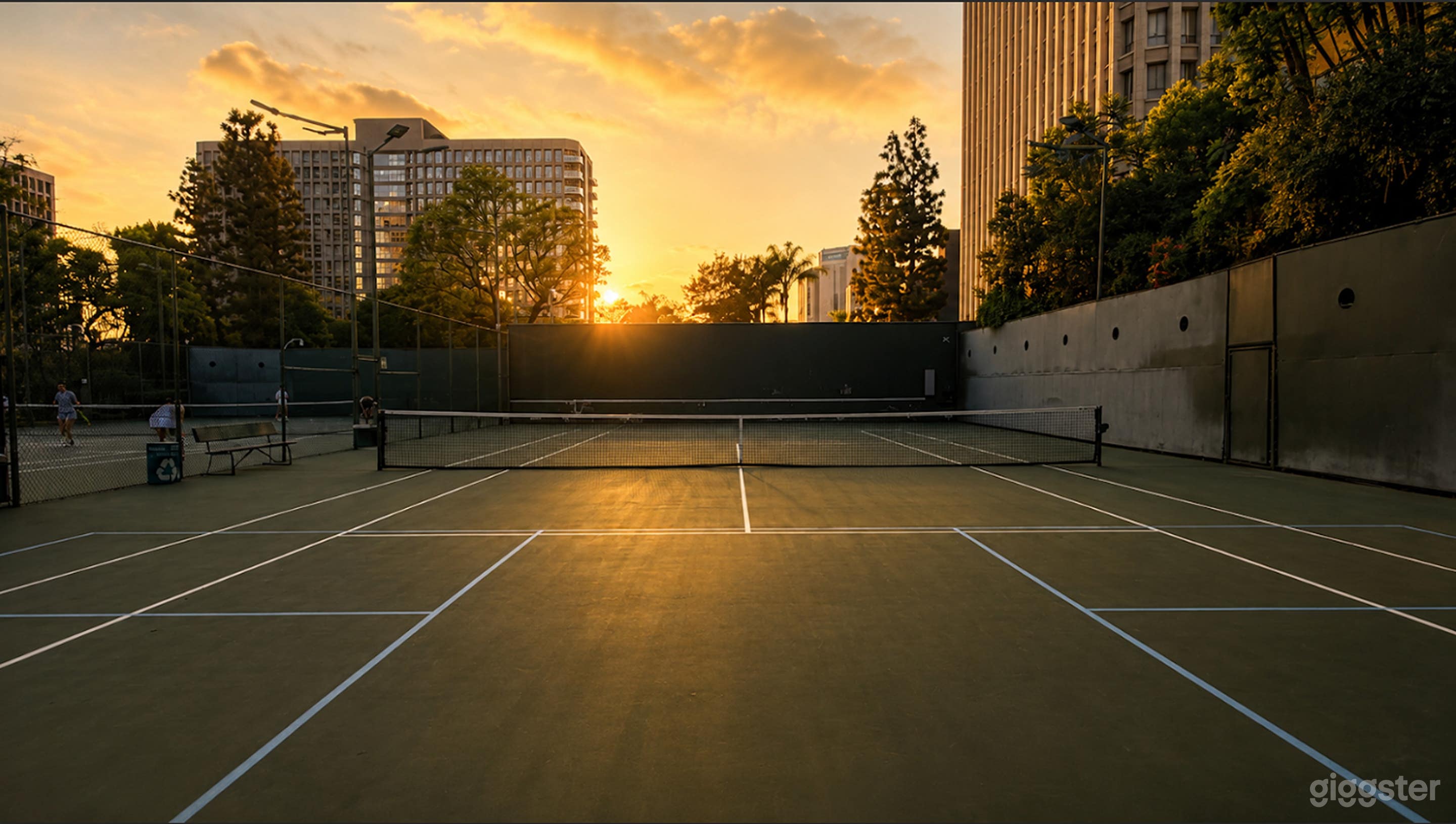 Private Luxury Tennis Court with Cinematic DTLA Skyline Photo 3