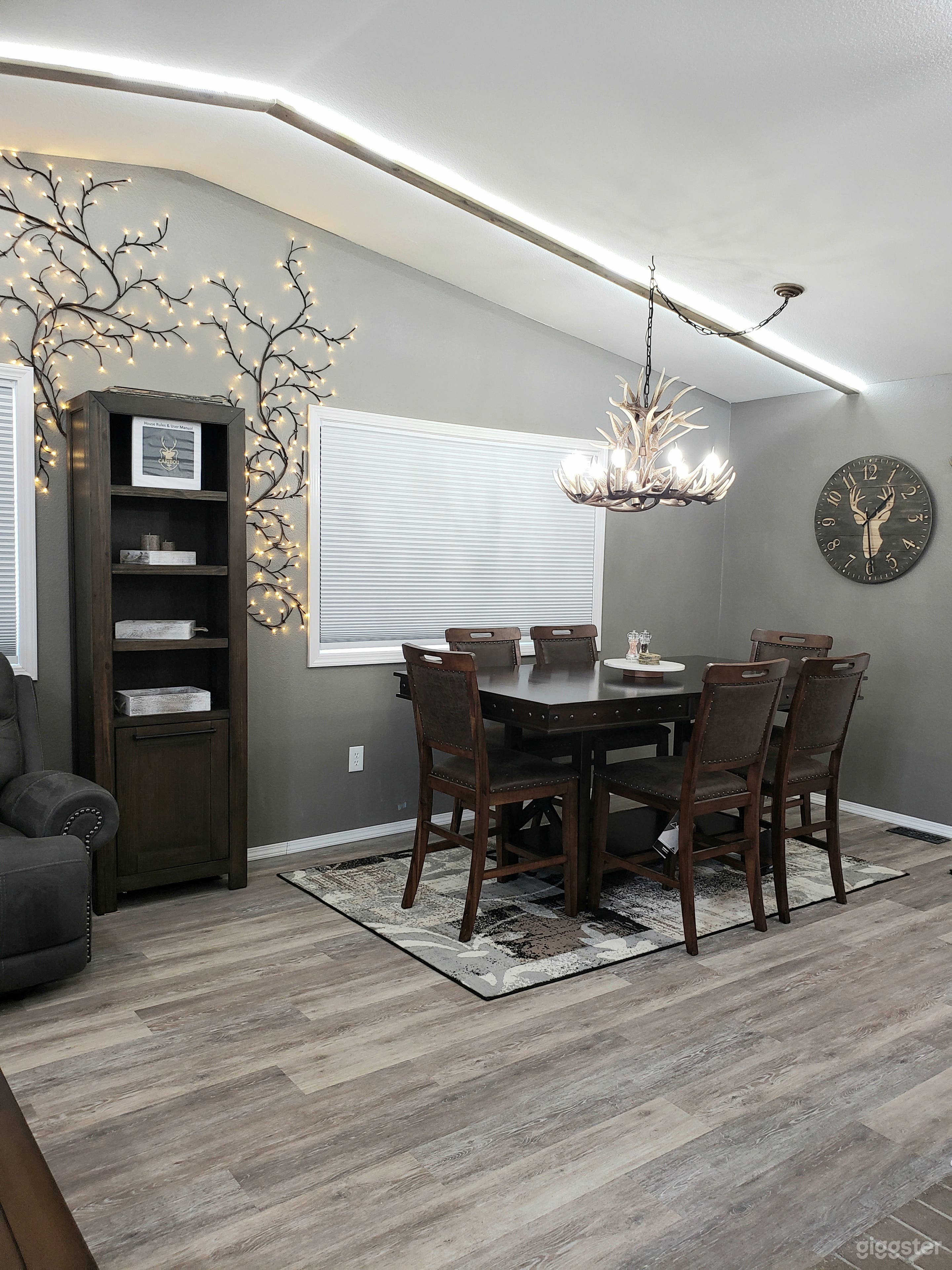 Caribou Flat: Wilderness addition w/Bar &amp; Firepit Photo 4