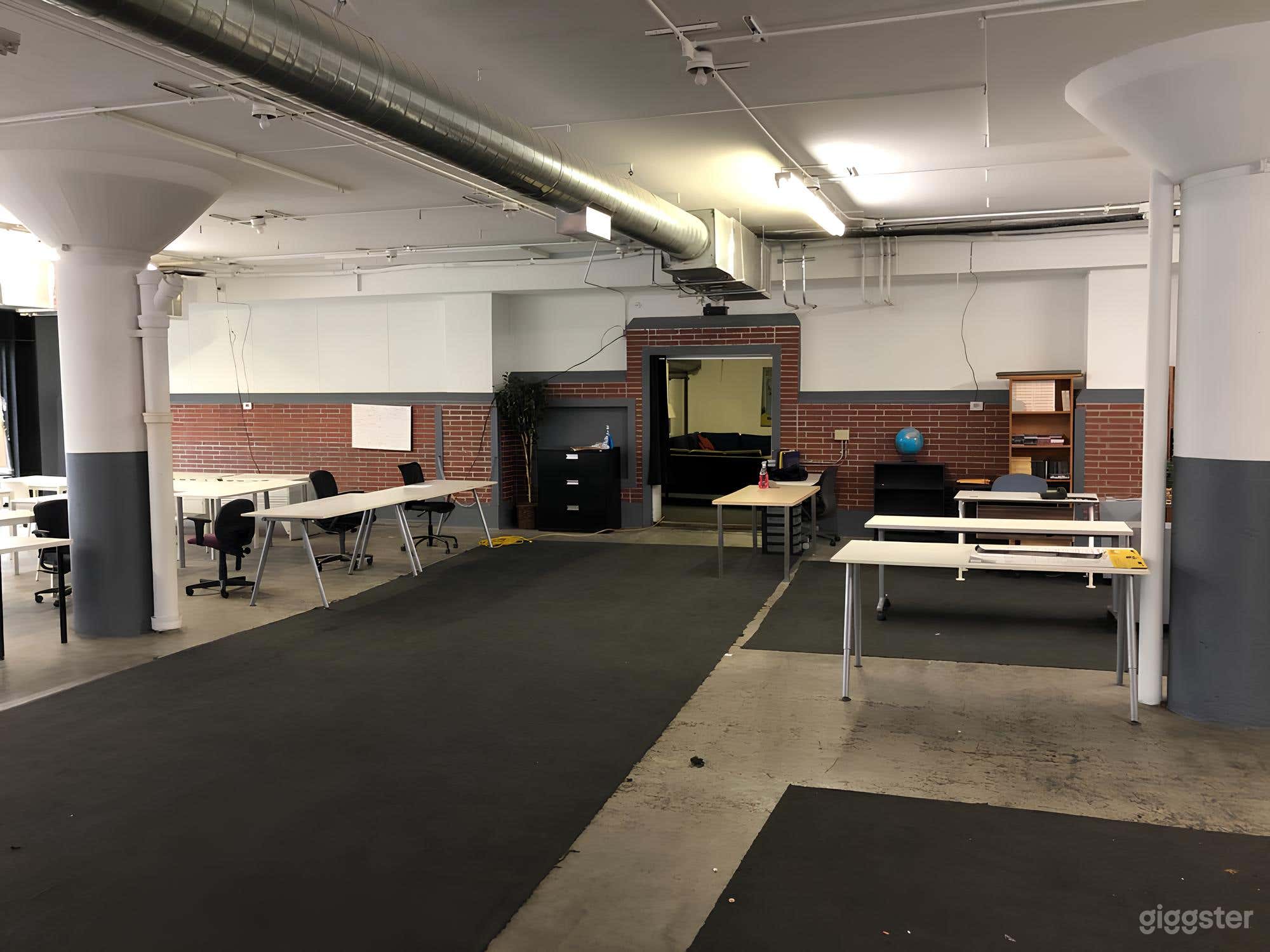 Newly Remodeled Window Space Photo 2