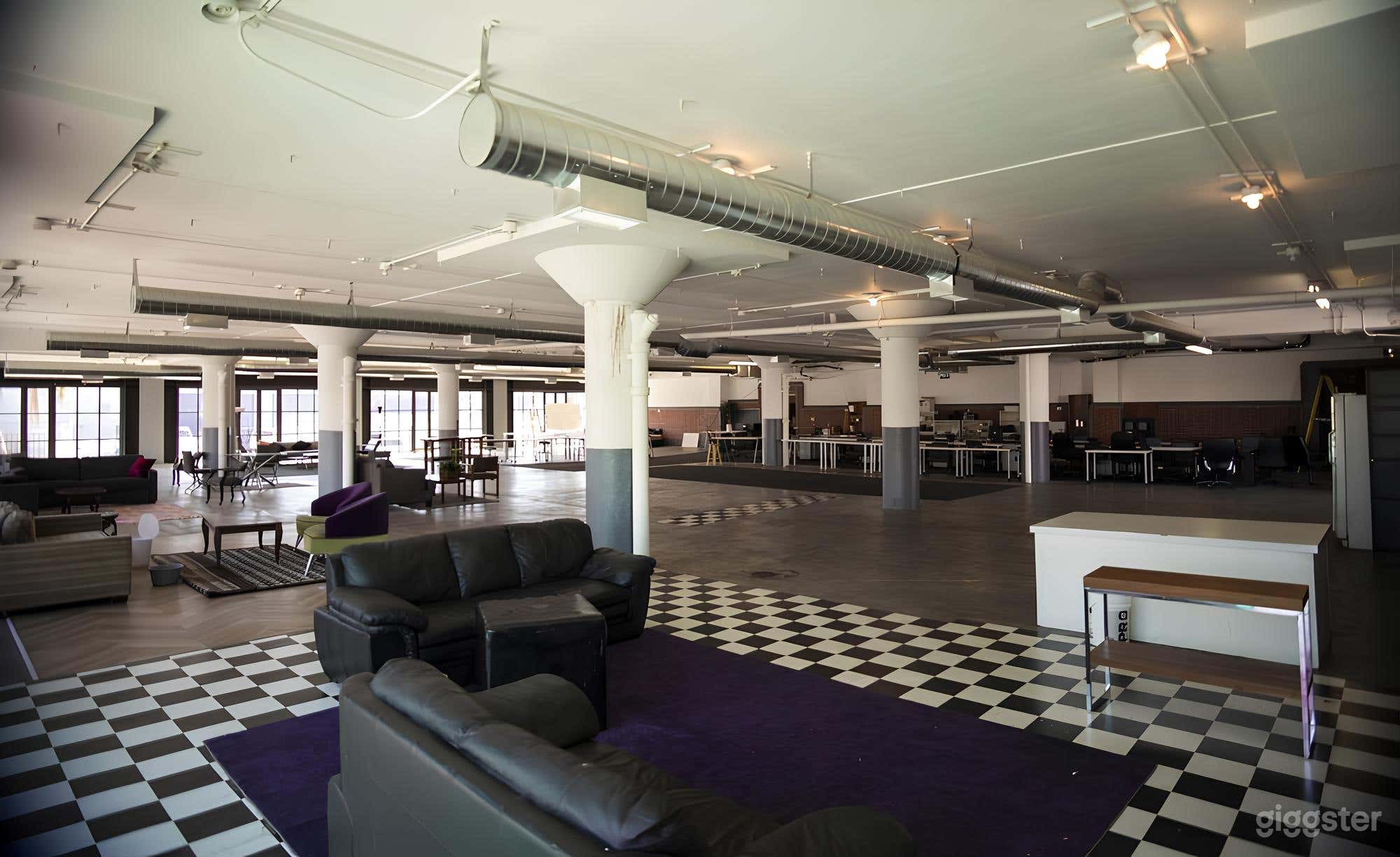 Newly Remodeled Window Space Photo 3