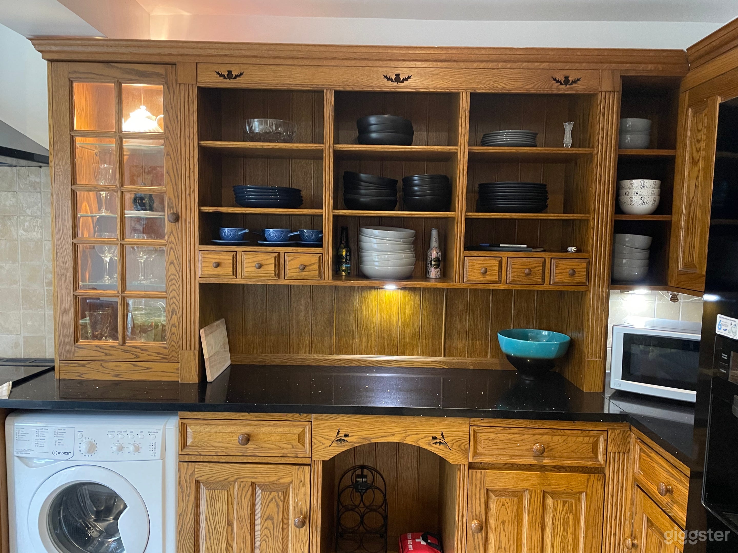 Traditional English Victorian house in London Photo 4