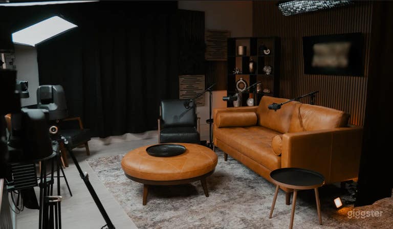  Luxury Podcast & Video Production Studio in Fort Lauderdale 
