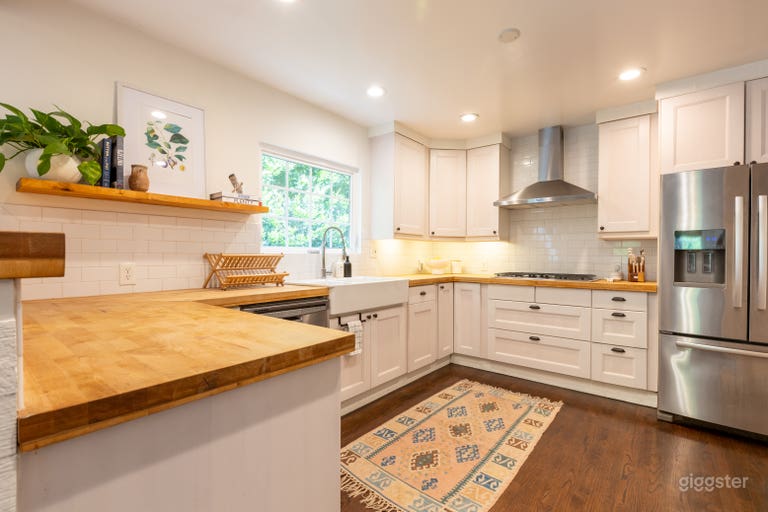  Venice Beach Cottage  