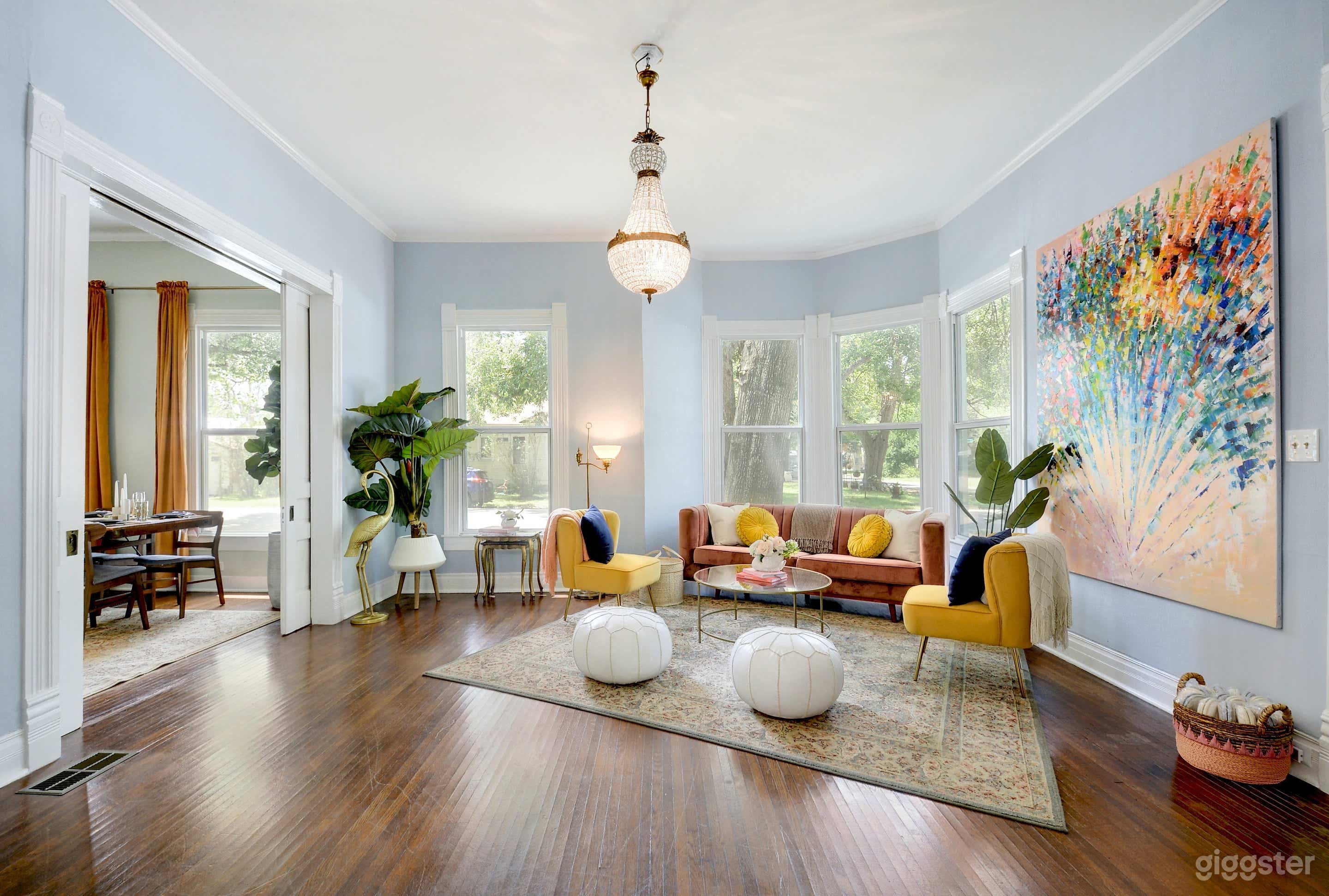 Feminine Dream,Victorian, Queen Anne 2-story house Photo 3