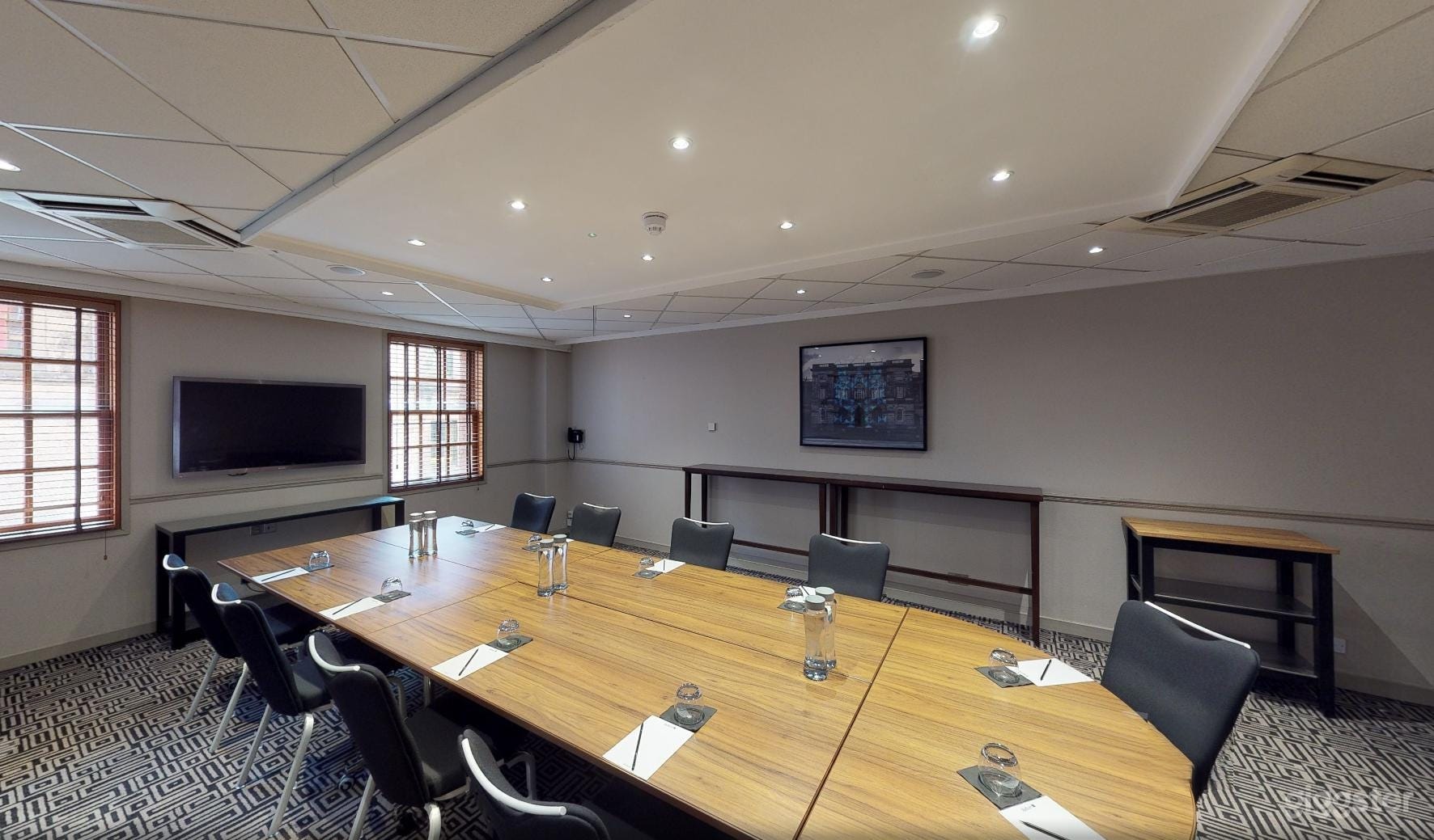 Executive Boardroom Photo 3