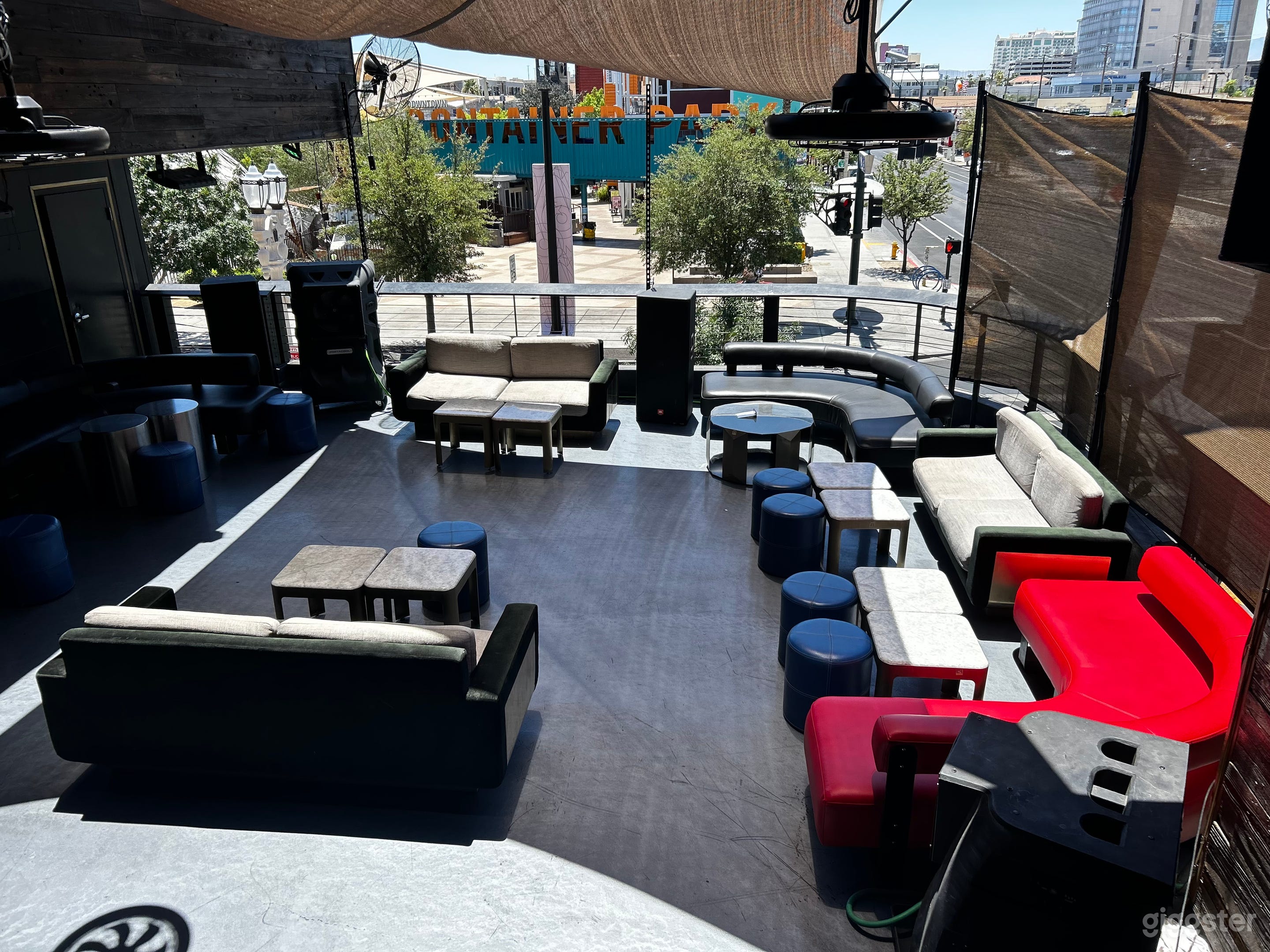 Modern Two-Story Nightclub with Rooftop Bar Photo 3
