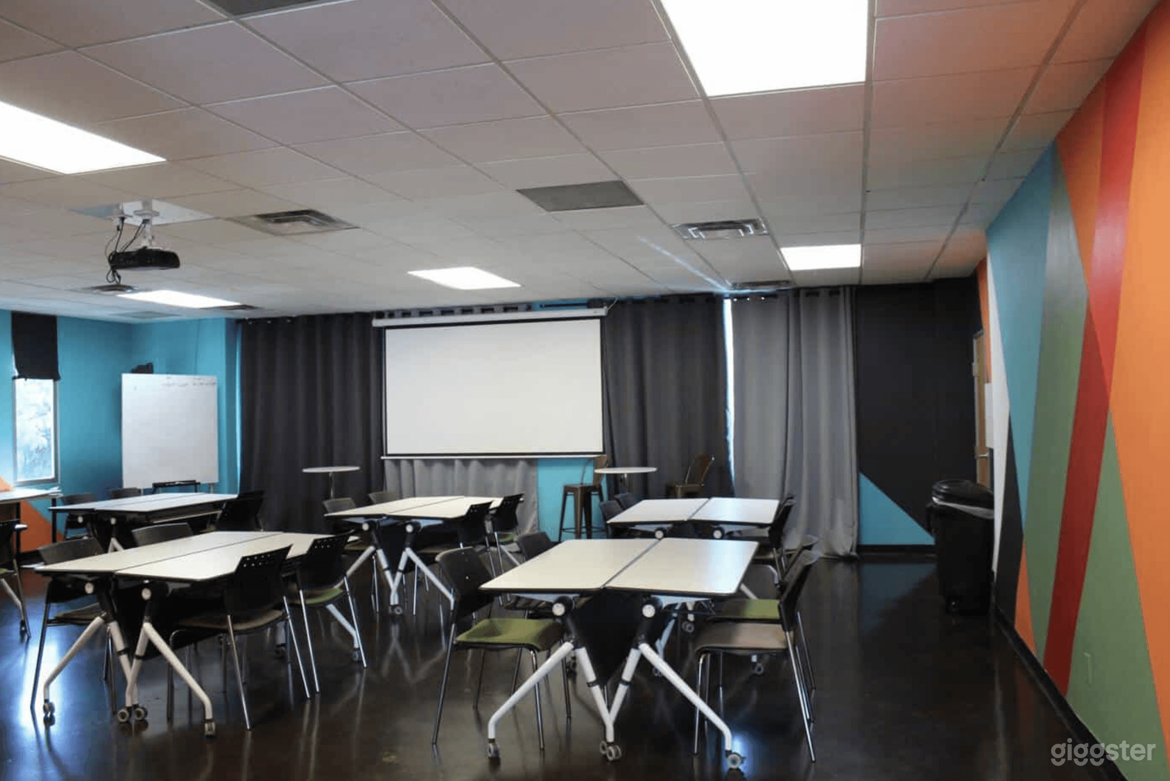 Spacious Venue for Events- Classroom Photo 1