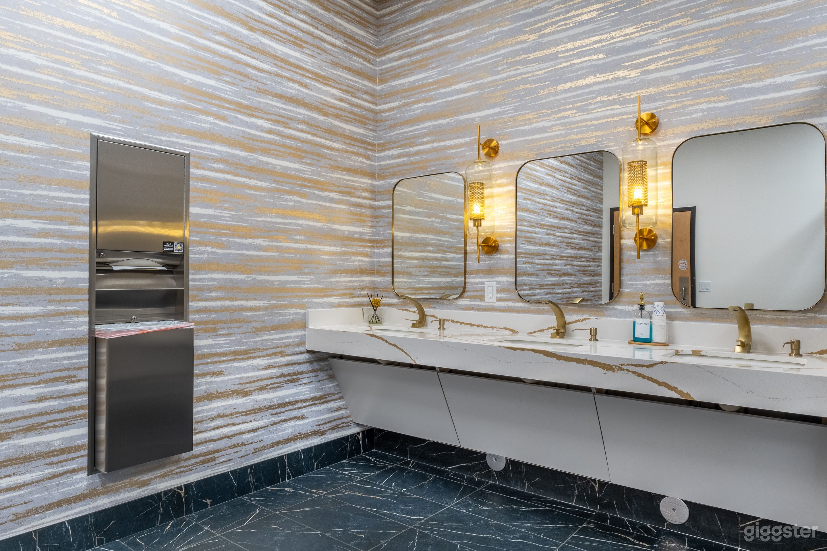 8 Person Meeting Room in Allen I Fairview Photo 3