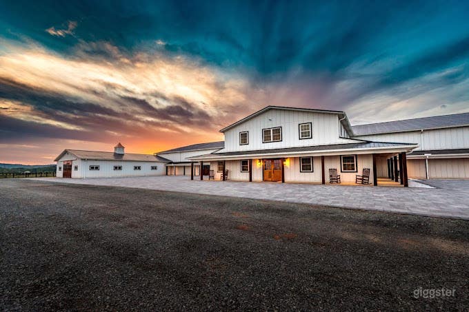 Multi-Venue Estate Farm in Leesburg, Virginia Photo 2