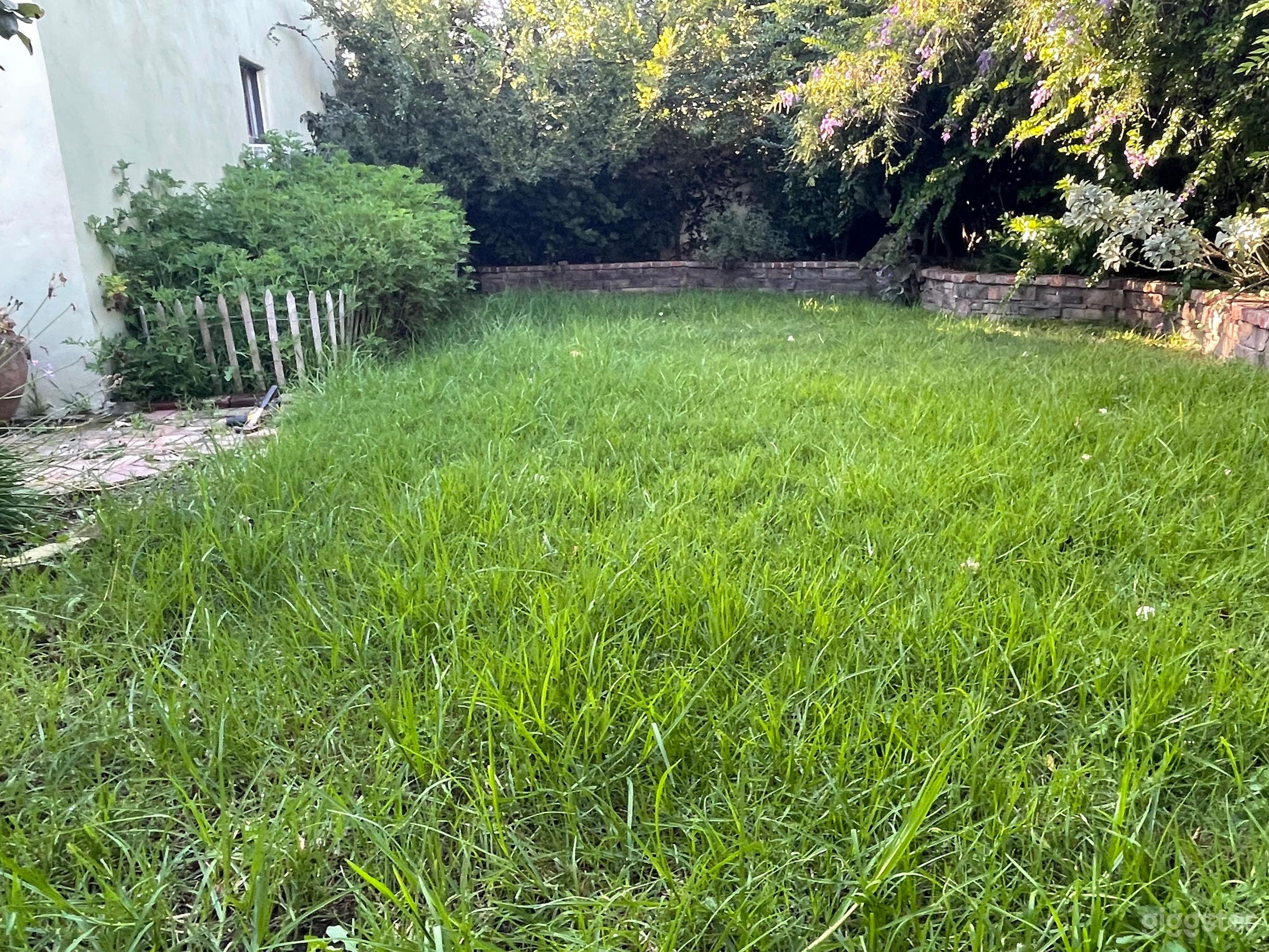 Charming Garden Backyard Photo 2