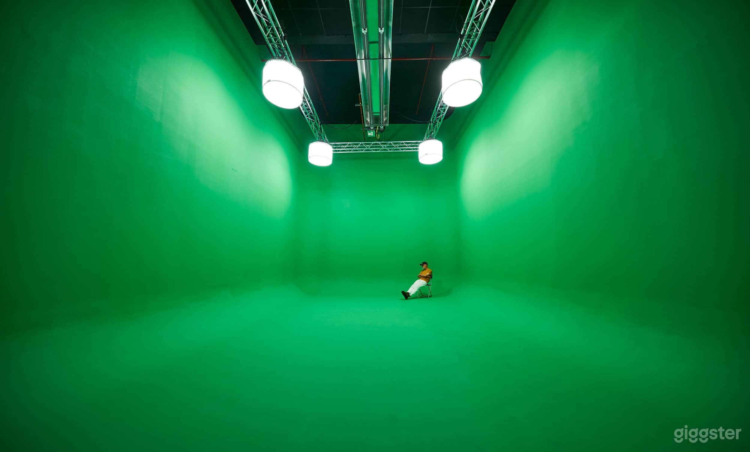 Photography, Fashion Show Studio  Photo 4