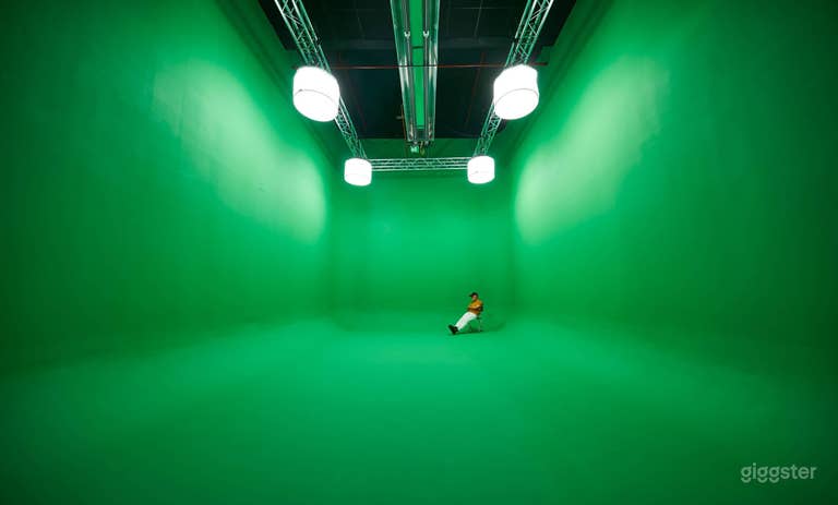  Photography, Fashion Show Studio  