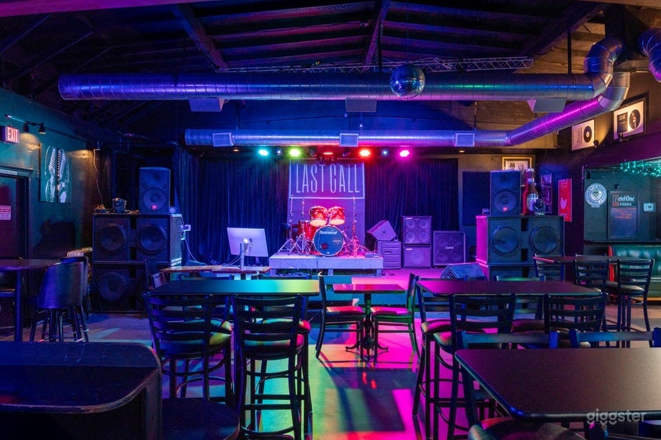 Sports Bar & Music Venue with Pool Table Photo 1