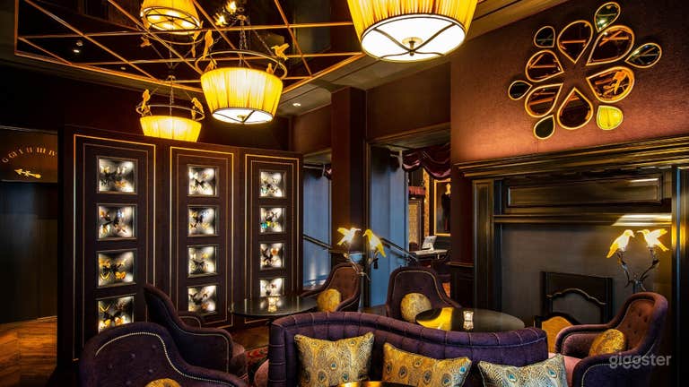  THE BUTTERFLY LOUNGE 