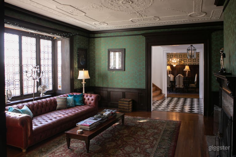  Library / Living Room 