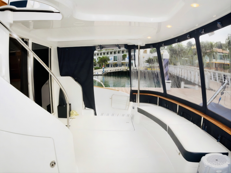  Wide and neat stern of Yacht 