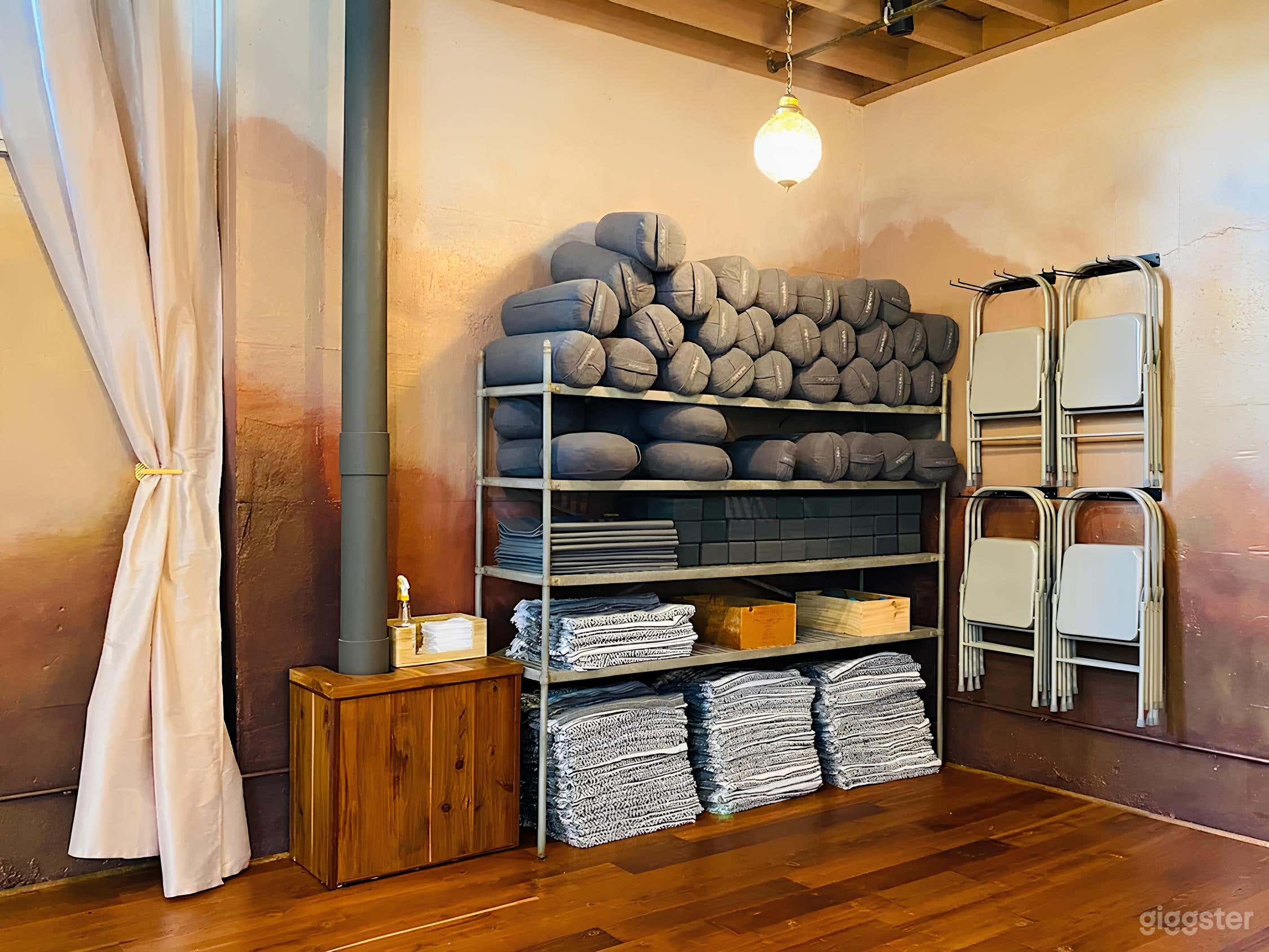 Bright/Spacious Studio-Portland's Central Eastside Photo 1