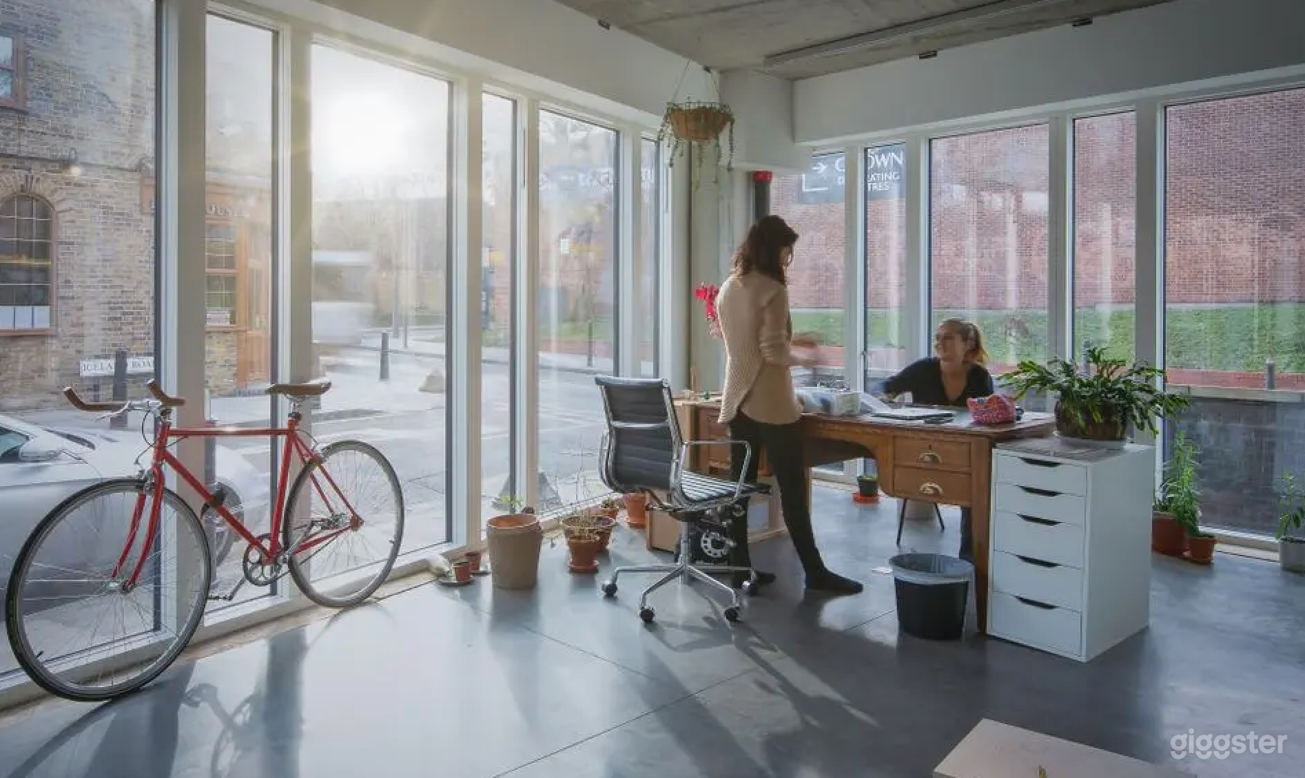 All In One Commercial Space, Studio and Flat Photo 1