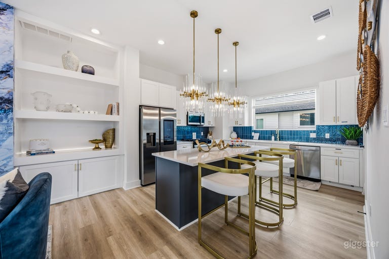  Magazine Worthy Home for Content & Productions 
