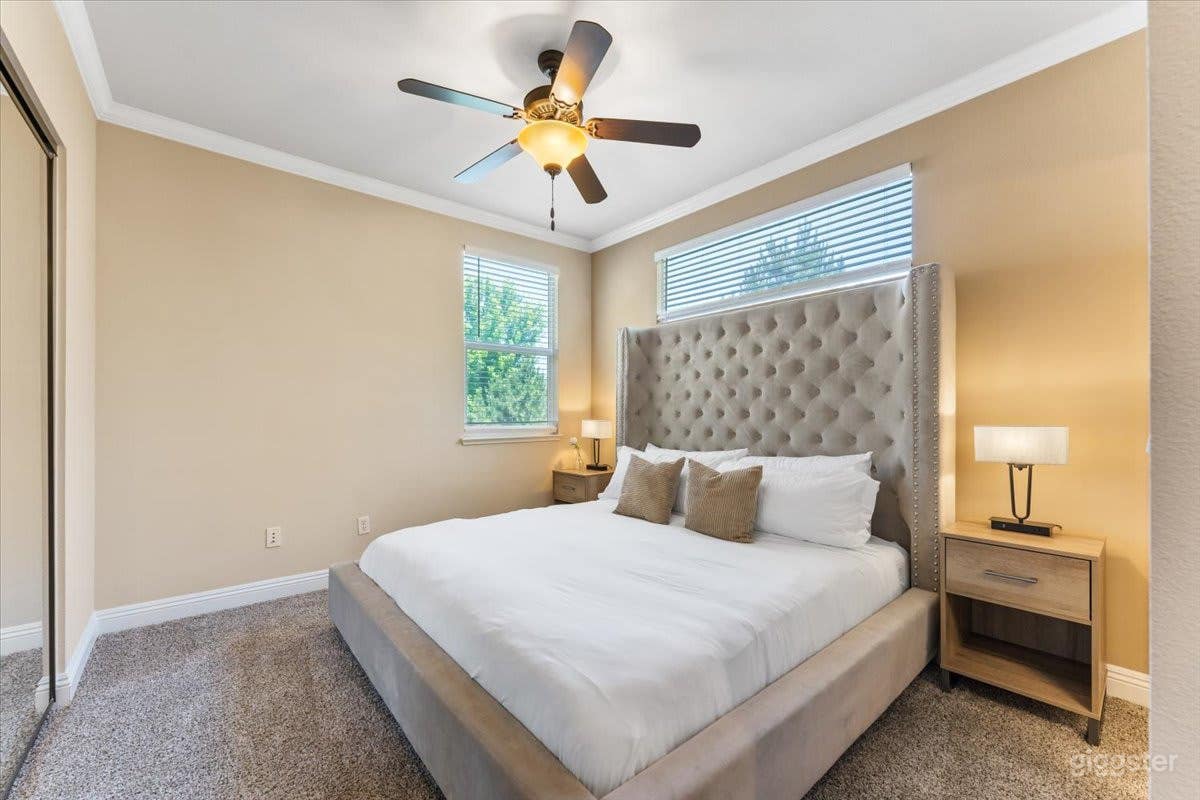 2BR Getaway Pool, Gym, Basketball Court &amp; Theater  Photo 4