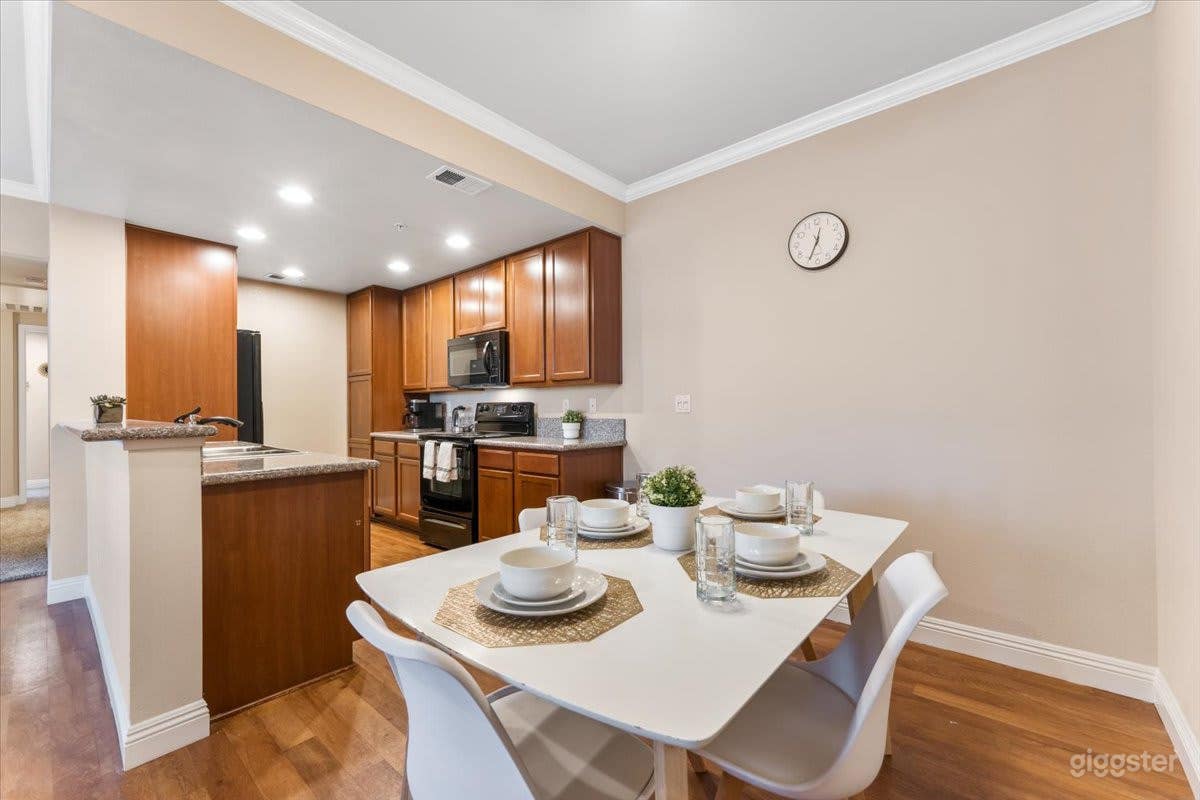 2BR Getaway Pool, Gym, Basketball Court &amp; Theater  Photo 2