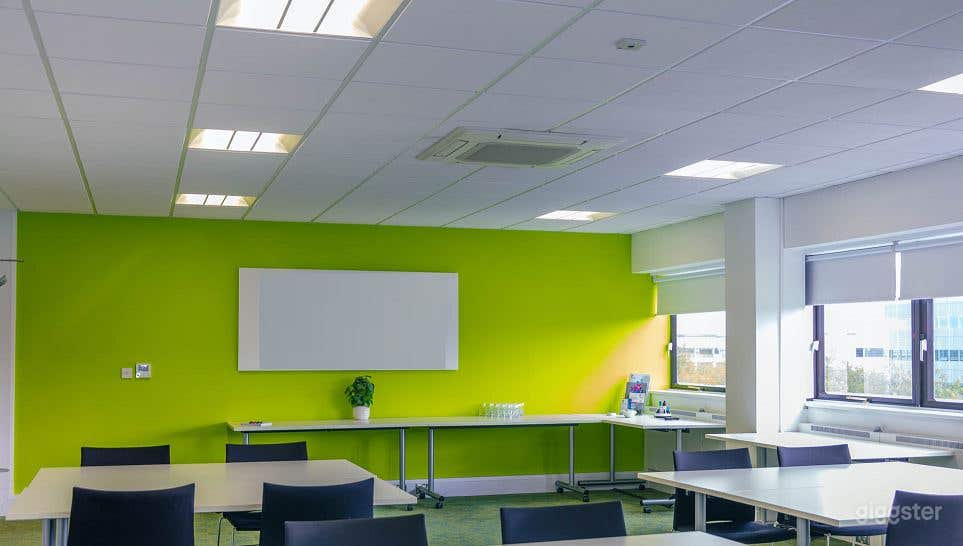 Witan Boardroom Good for 30 Persons Photo 4