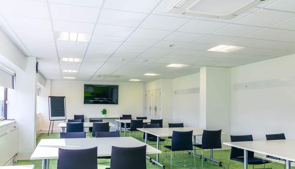 Witan Boardroom Good for 30 Persons Photo 3