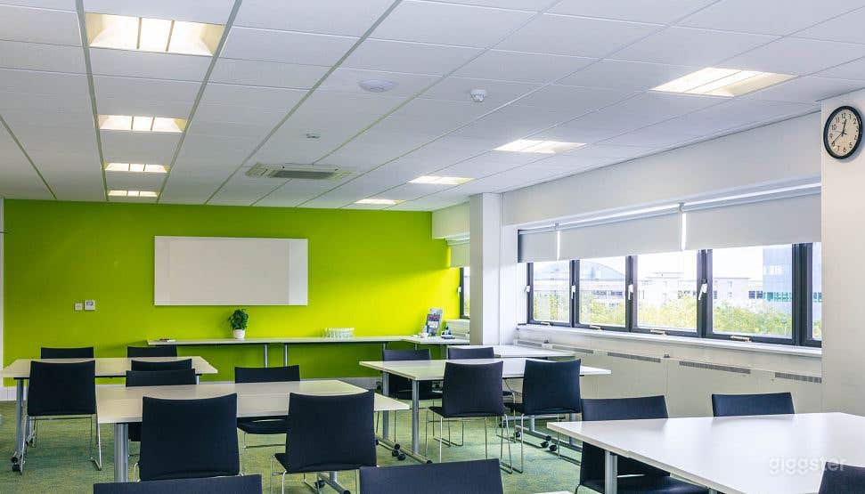 Witan Boardroom Good for 30 Persons Photo 1