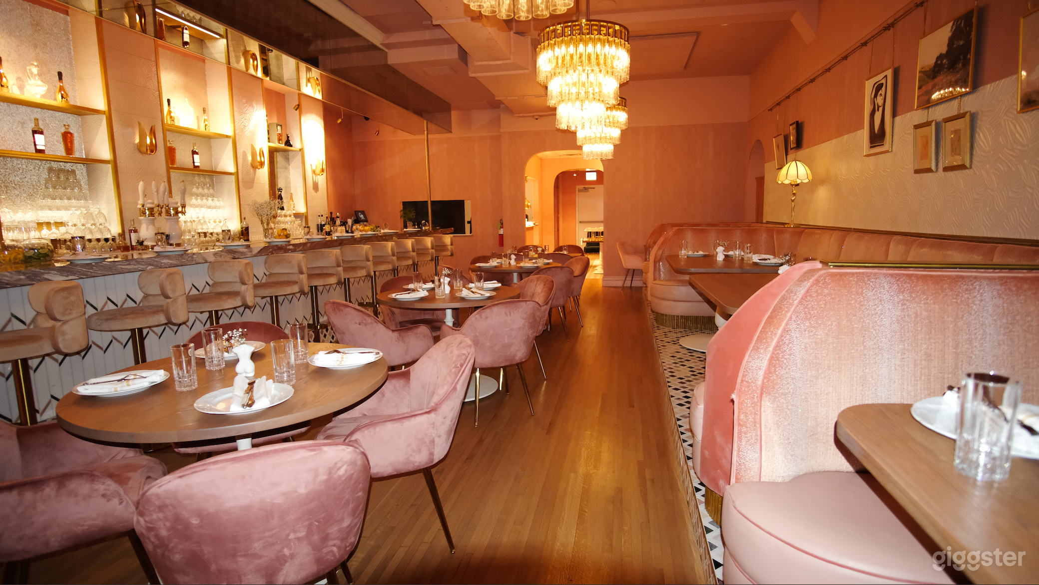 Luxury Italian Downtown Restaurant Buyout Photo 3