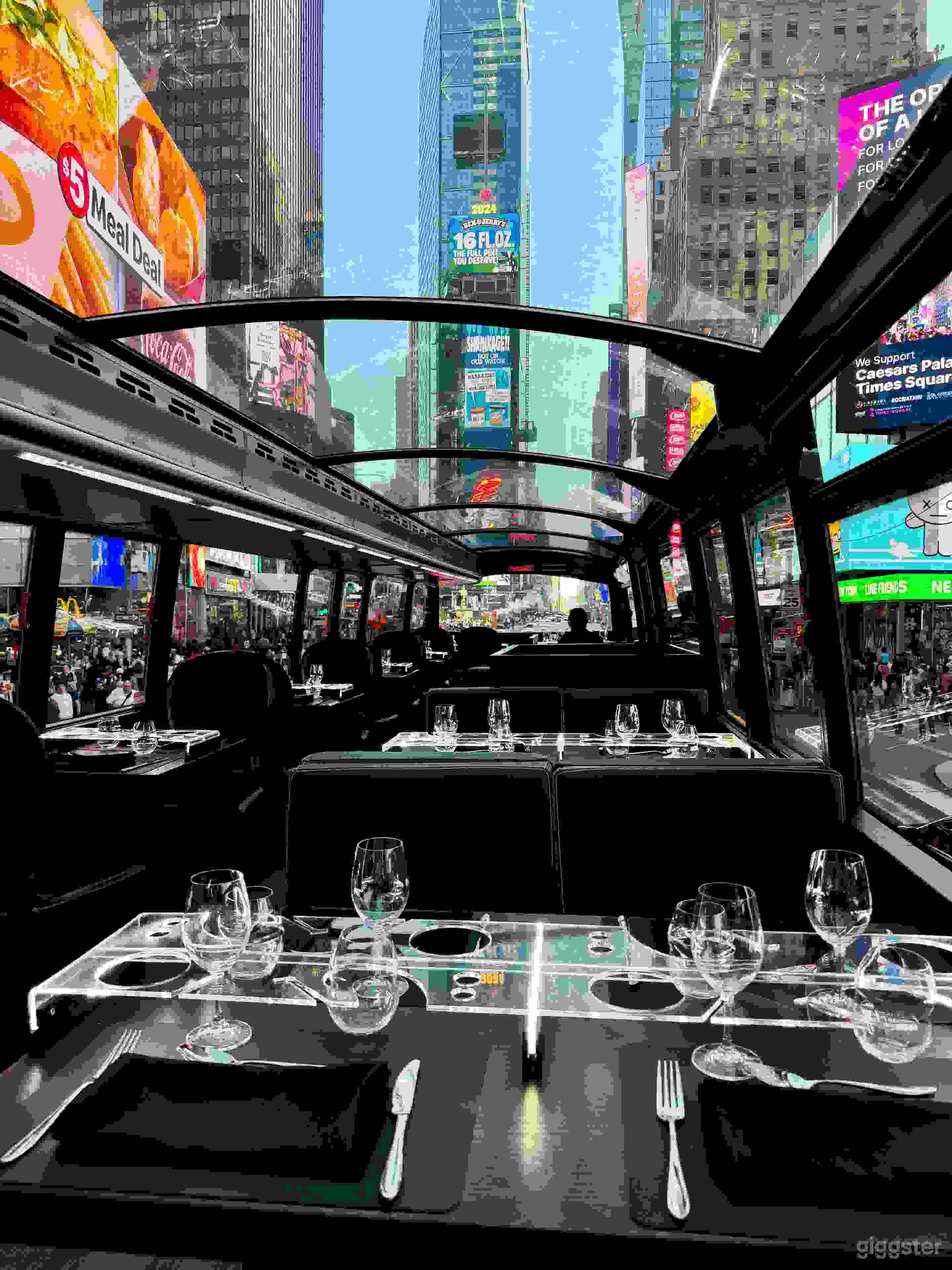 Top-of-the-Range Double-Decker Restaurant Bus Photo 4