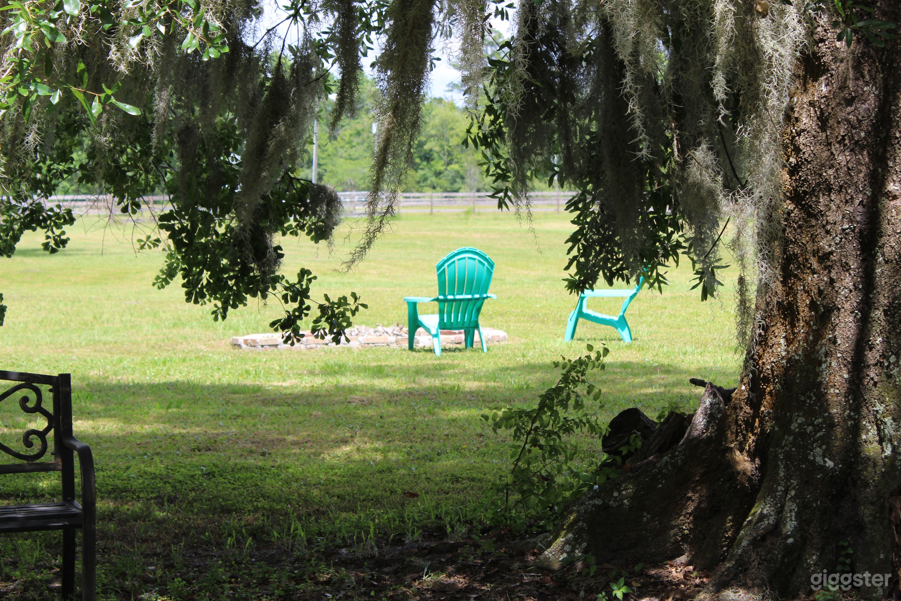 Large horse barn on equestrian farm in NE Florida Photo 3