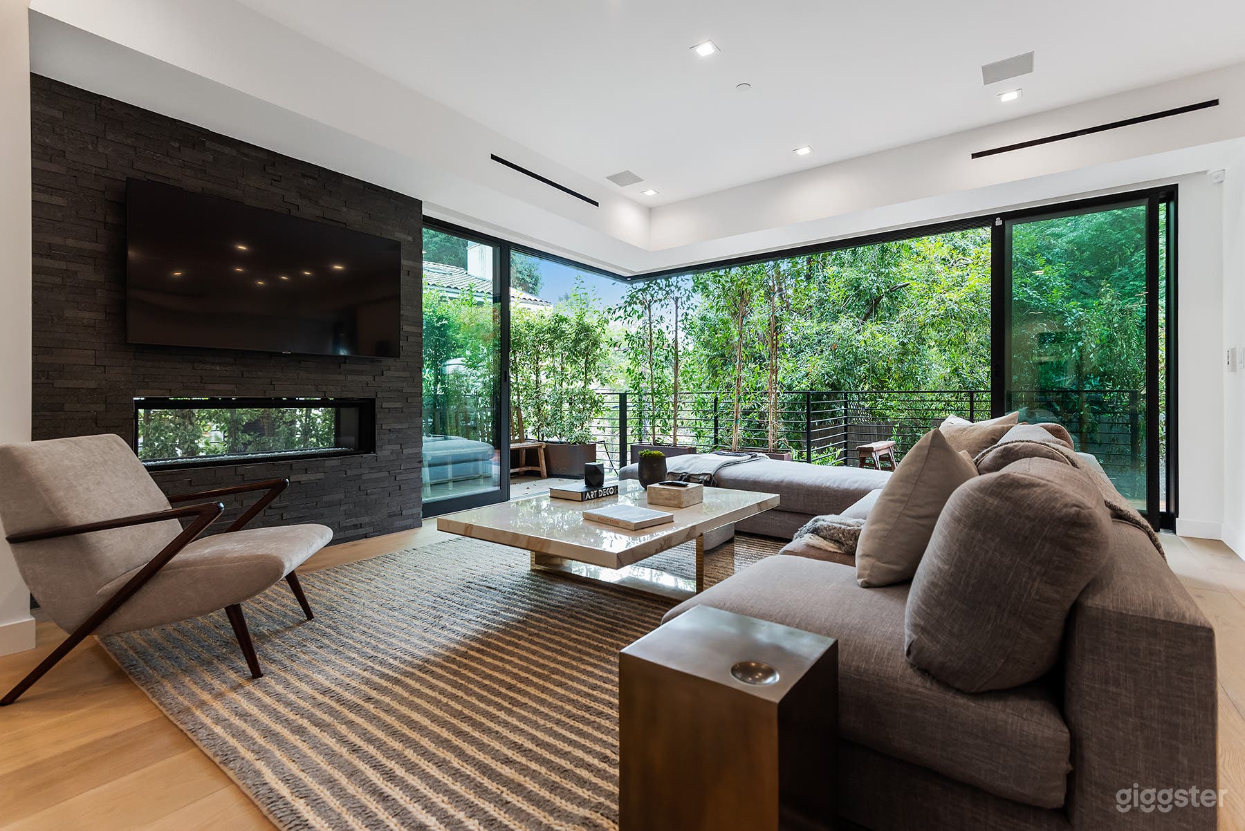 Warm Modern with Open Floor Plan Photo 2