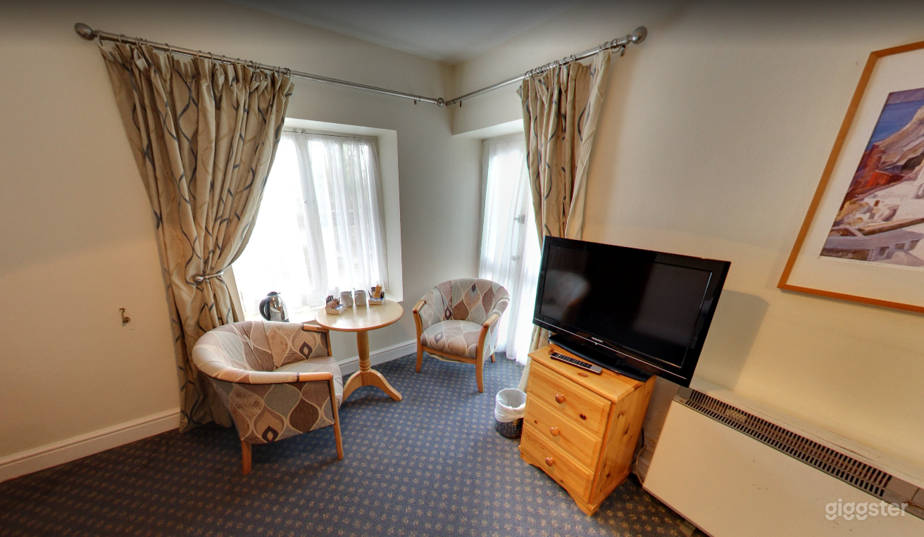 Historic Inn in Oudle Photo 2