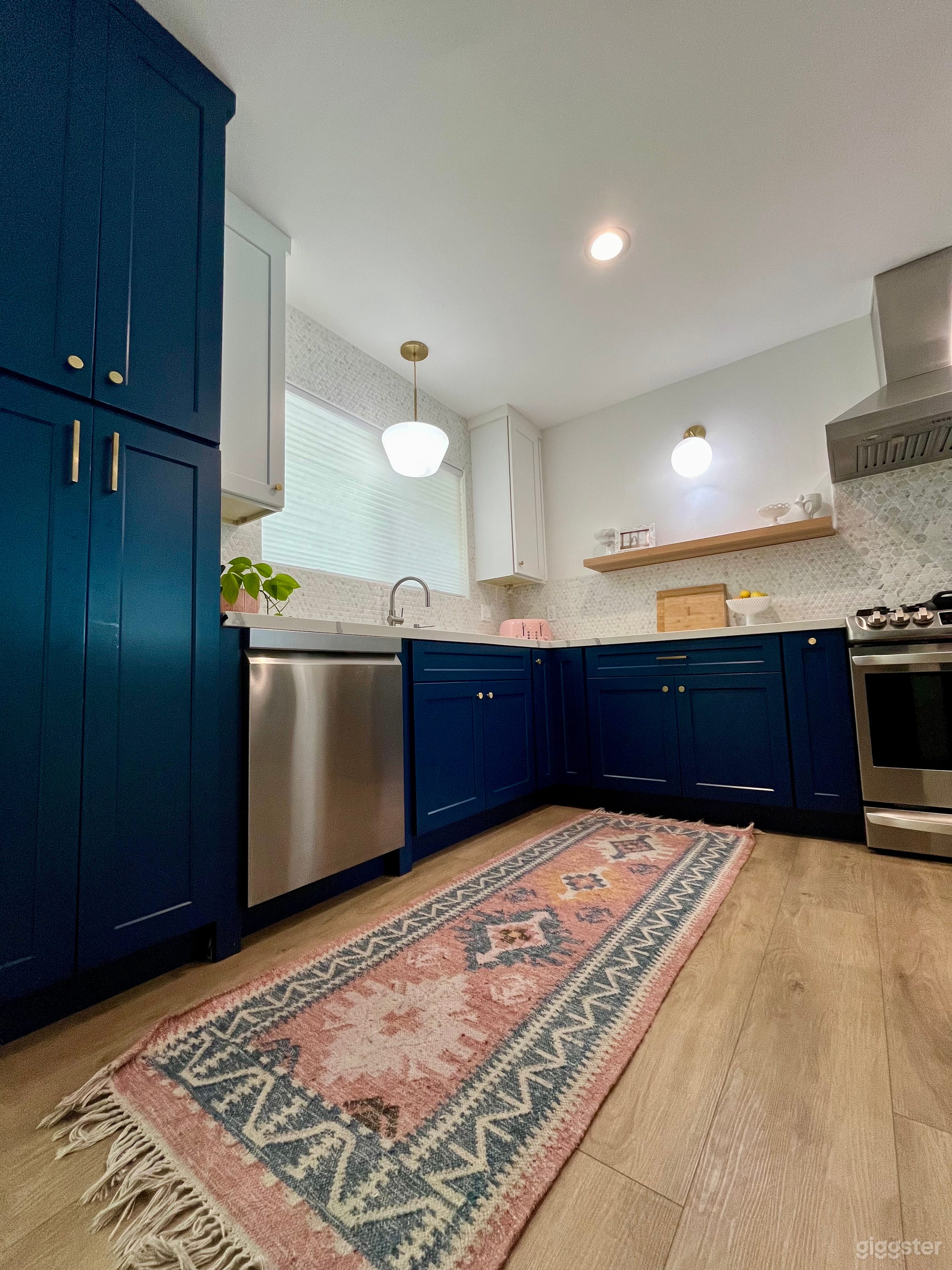 REMODELED HOUSE ON A QUIET CULVER CITY CUL DE SAC Photo 2