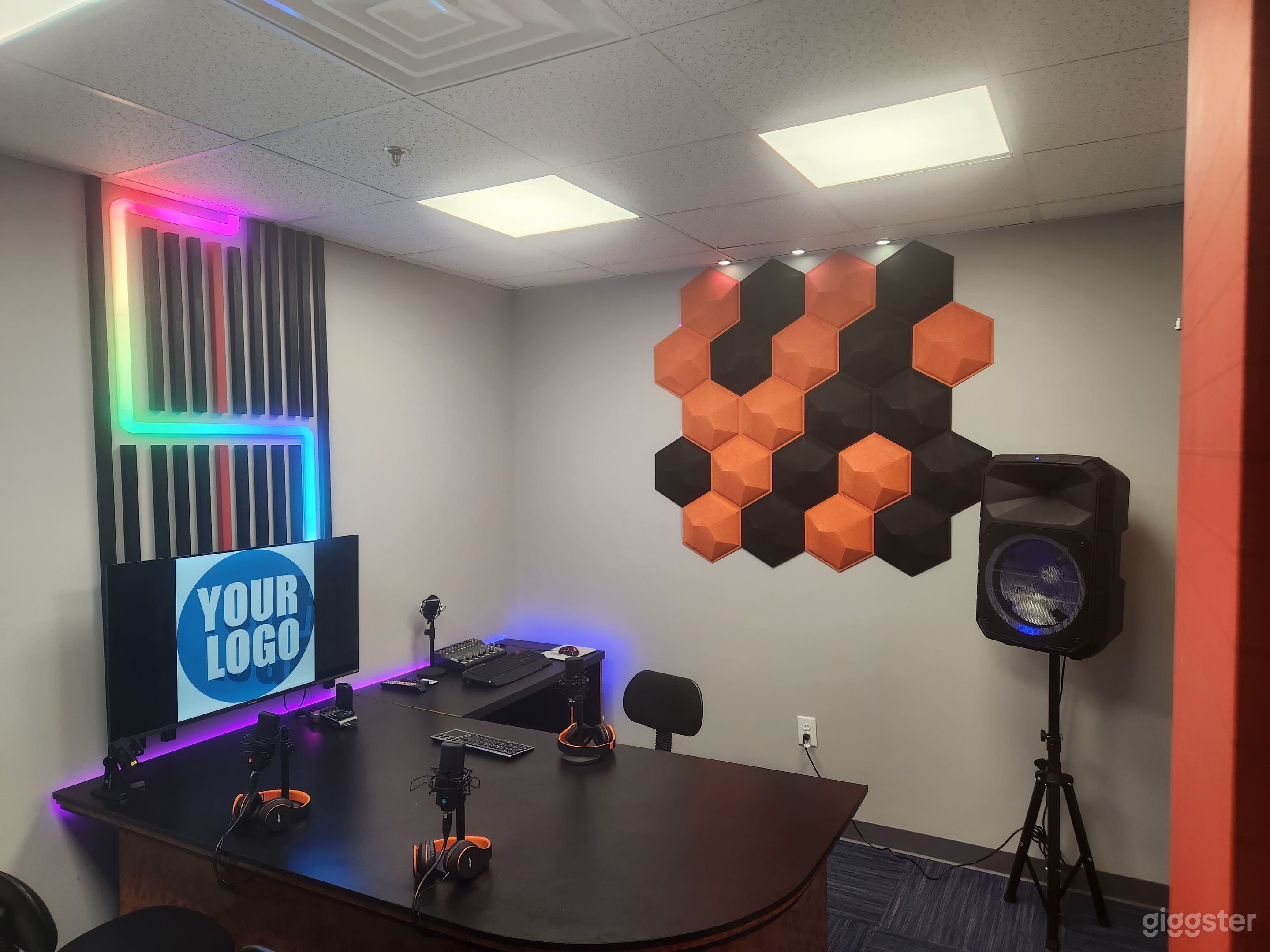 White Label Podcast Studio Photo 4