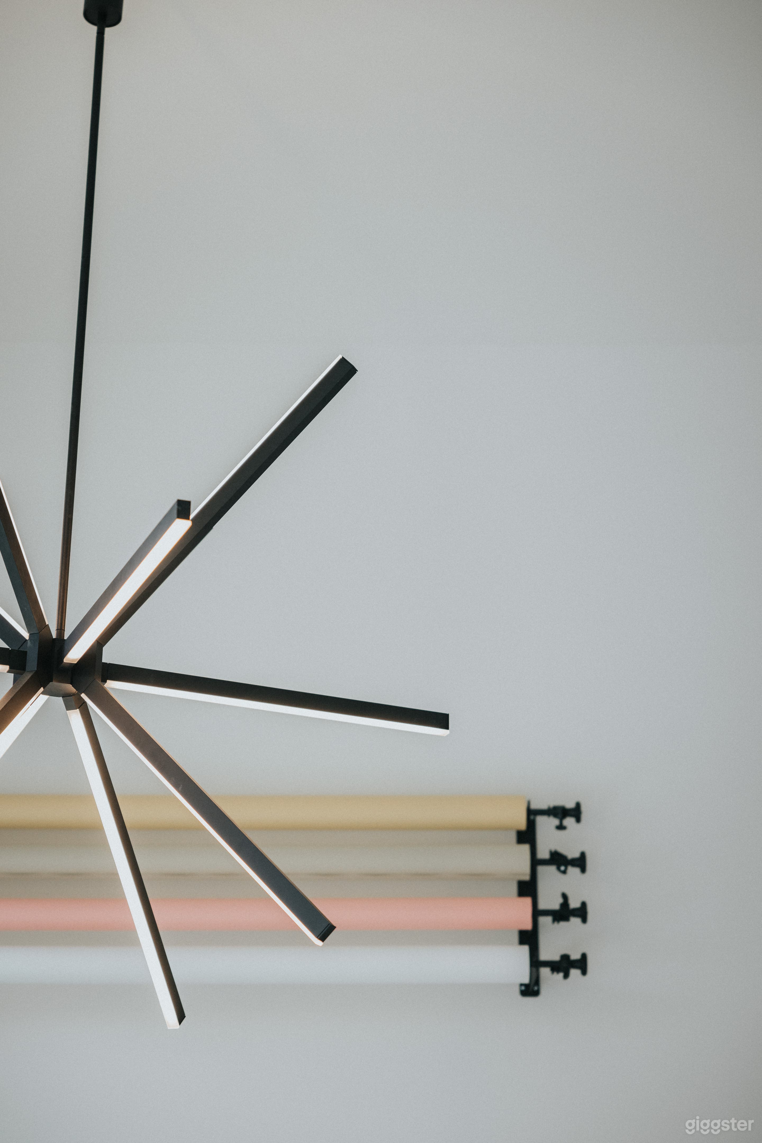 Sunny Downtown Creative Office Space Photo 3