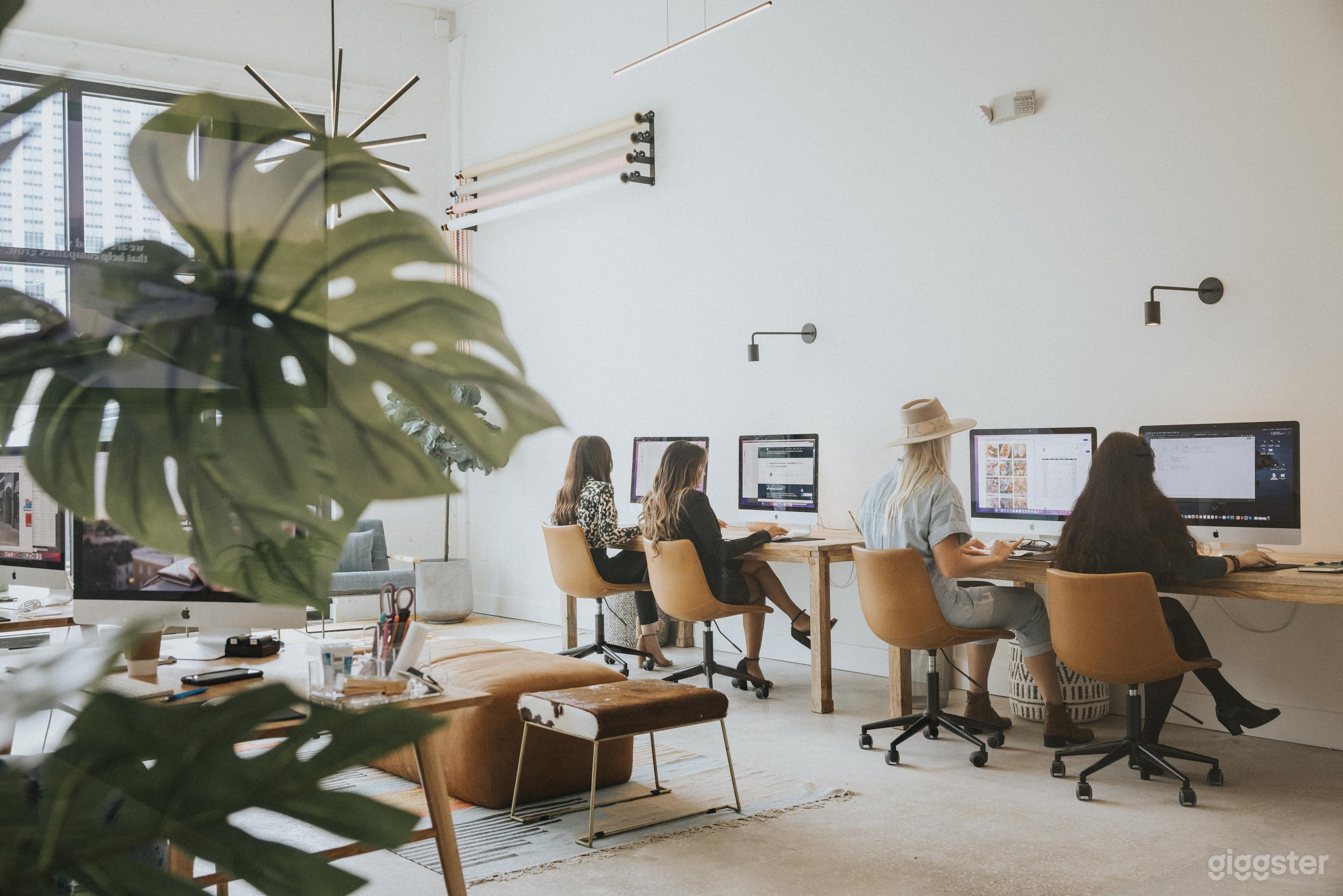 Sunny Downtown Creative Office Space Photo 1