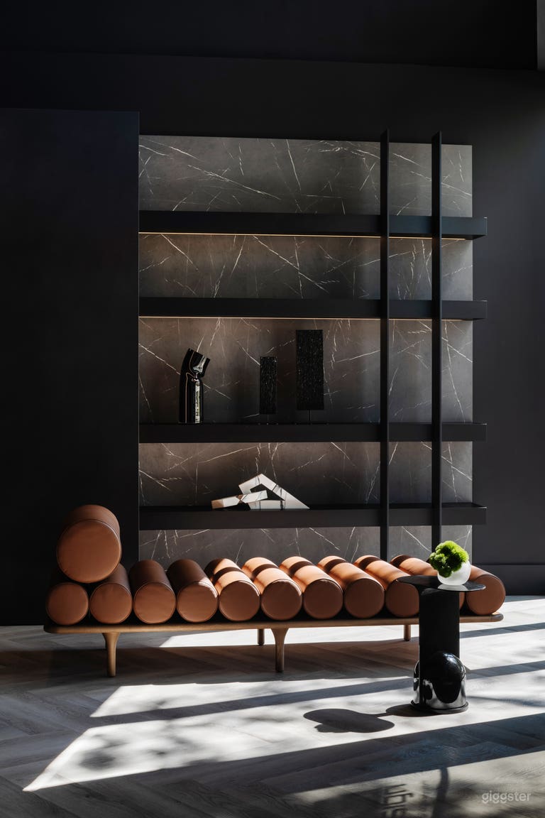  Contemporary Office / Studio / Gallery - Desing District Mia 