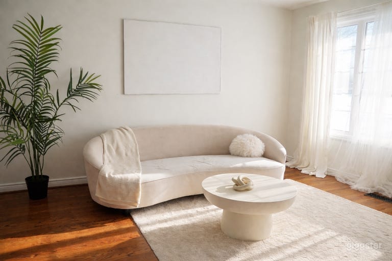  Light & Airy Editorial House w/ Pool 