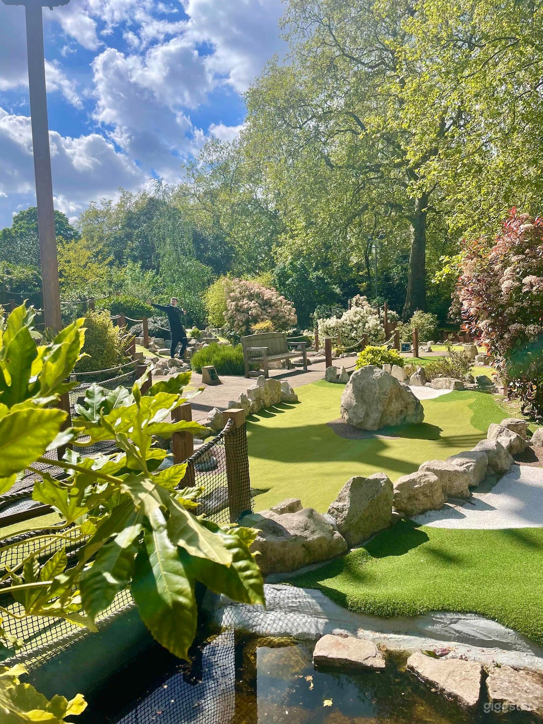 Picturesque Park with Mini Golf in London Photo 2