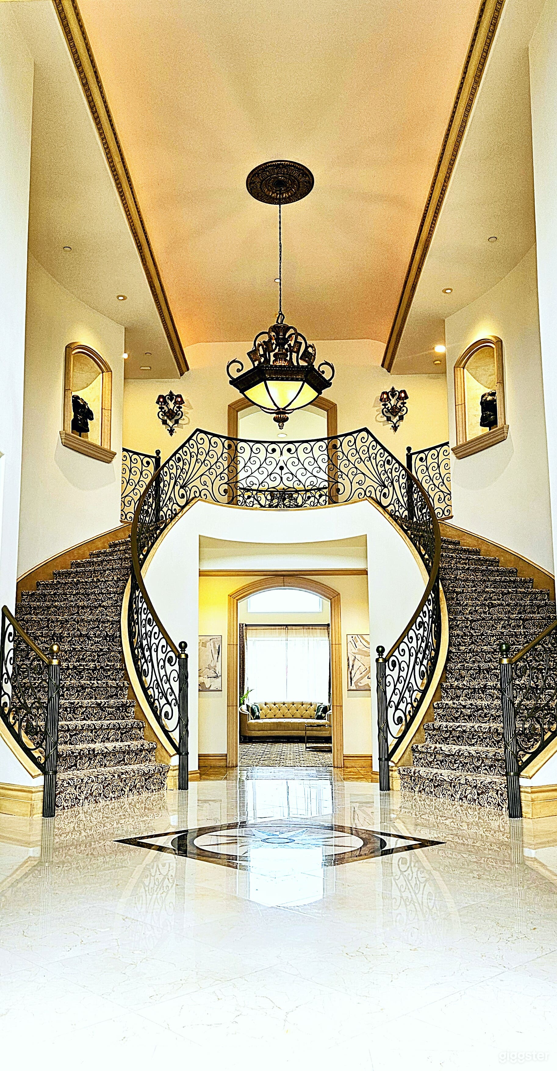 7,000 sqft Mansion in Arcadia ~ BEAUTIFUL 😍  Photo 2